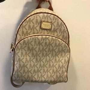 Michael kors signature jet set backpack